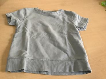 Hellblaues Kurzarm-Shirt Größe 98