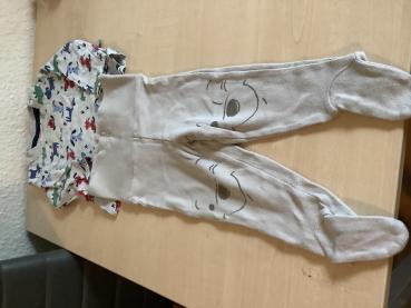 Lustiges Kinder-Outfit mit Hundemotiven