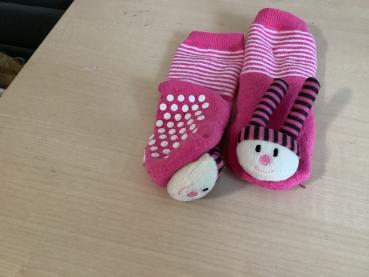 Bunte Kinder-Socke mit Tiermotiven