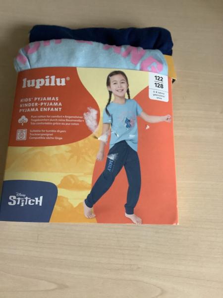 Kids Pyjamas Größe 122/128 Neu
