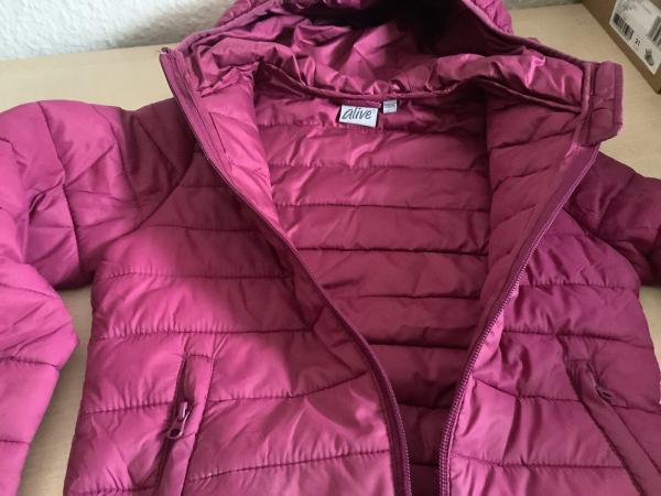 Kinder-Alive Winterjacke / Steppjacke Magenta Größe 110/116