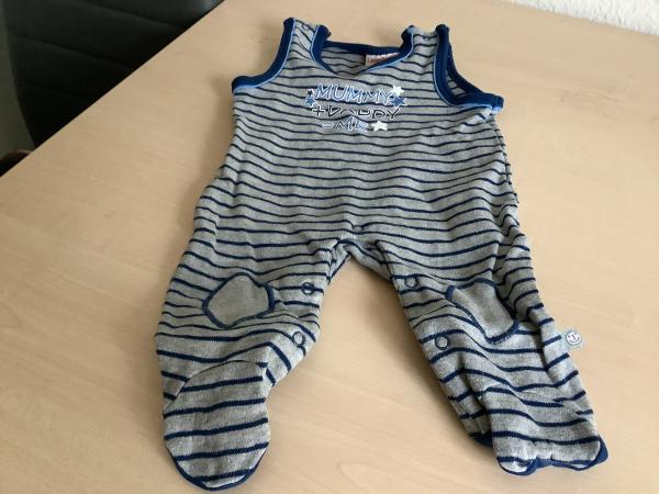 Gestreifter Babystrampler mit Aufdruck Größe 56