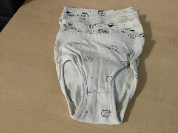 4 Set aus Kinderunterhosen im Tierdesign