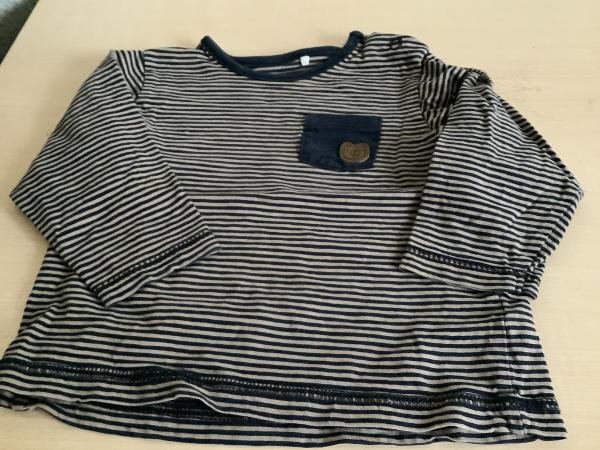 Gestreiftes Langarmshirt mit Brusttasche