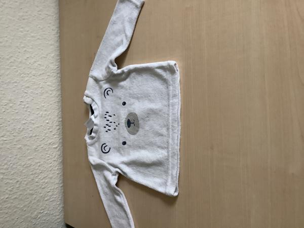 Süßer Bärenpullover für Kleinkinder