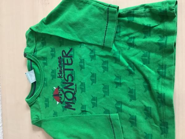 Grünes Langarmshirt mit Monster-Motiv