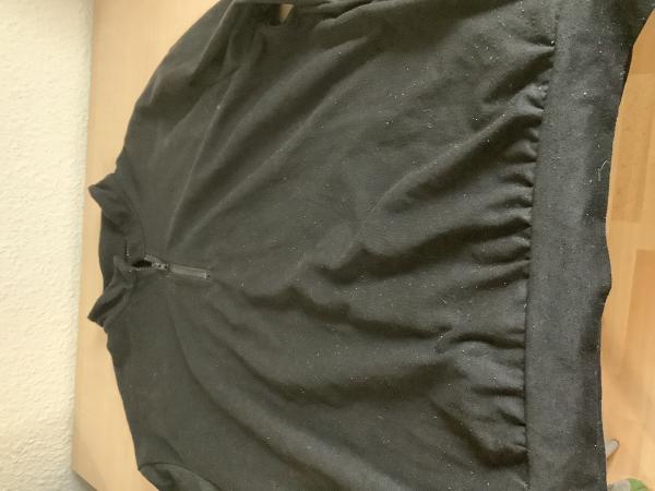 Schwarzes Sweatshirt mit Reißverschluss und Print