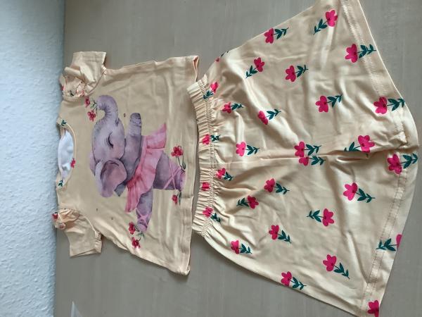 Kinder Set mit Elefant und Blumenmuster,neu gr.92