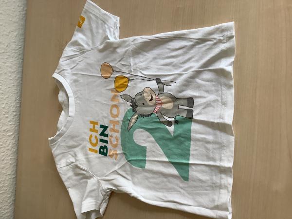 Kindershirt mit Dschungelmotiv und Aufdruck, Größe 98/104